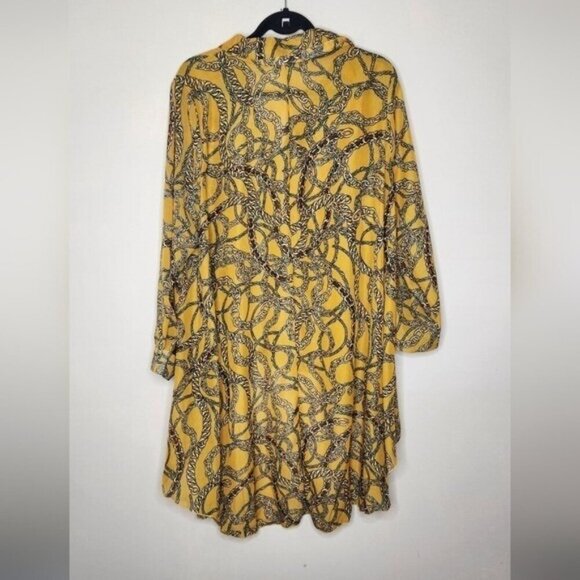 Ups & Downs long sleeve button down  high to low chain print blouse size 1X - Picture 5 of 7